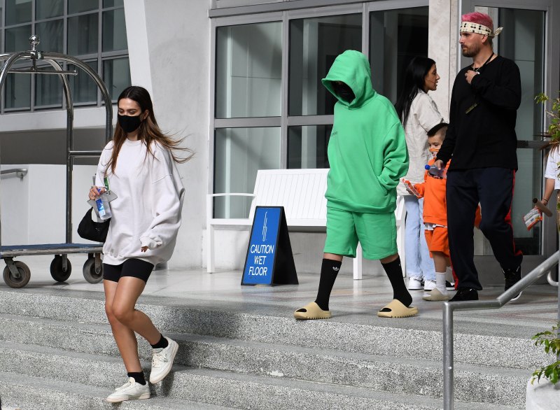 Scott Disick and Amelia Gray Leave Miami With His Kids: Photos 8
