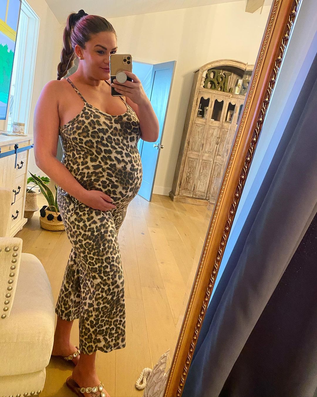 brittany-cartwright-baby-bump-leopard-dress