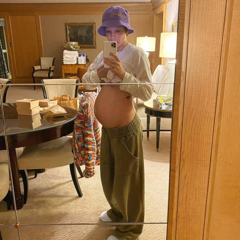 halseys baby bump
