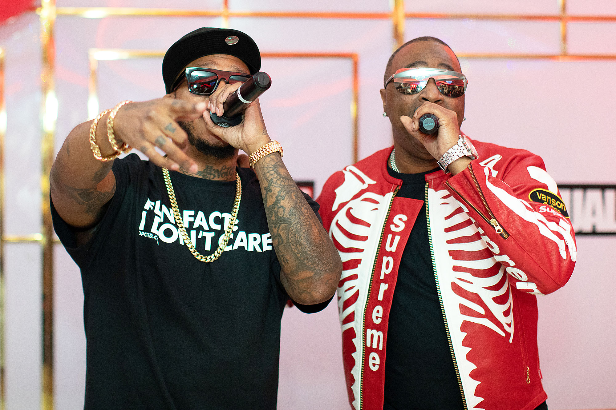 112 performs at the VirtualCons Global Launch Party
