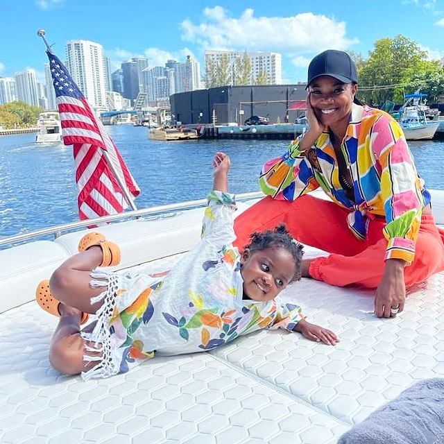 Gabrielle Union and Kaavia James zt Kiki on the River