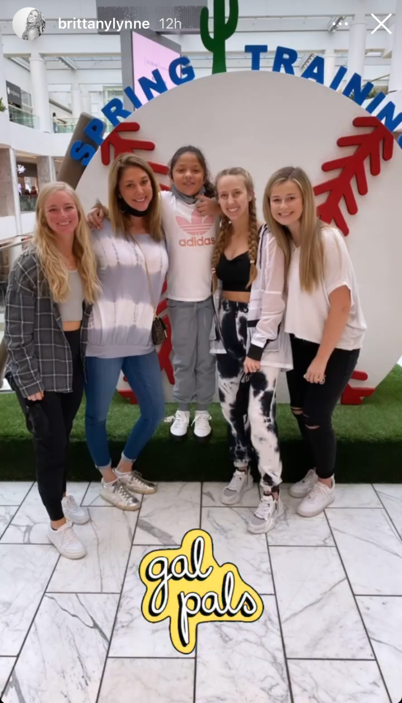 Brittany Matthews Post Baby Body after Giving Birth to Baby No 1 with Patrick Mahomes 4