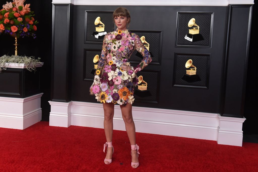 Flower Power! Taylor Swift Looks Ethereal in a Oscar de la Renta Dress at the 2021 Grammys