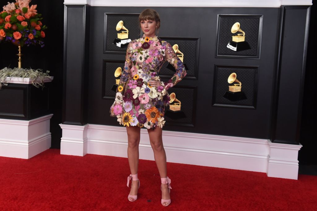 Taylor Swift Grammys Red Carpet: Singer Wears Floral Dress