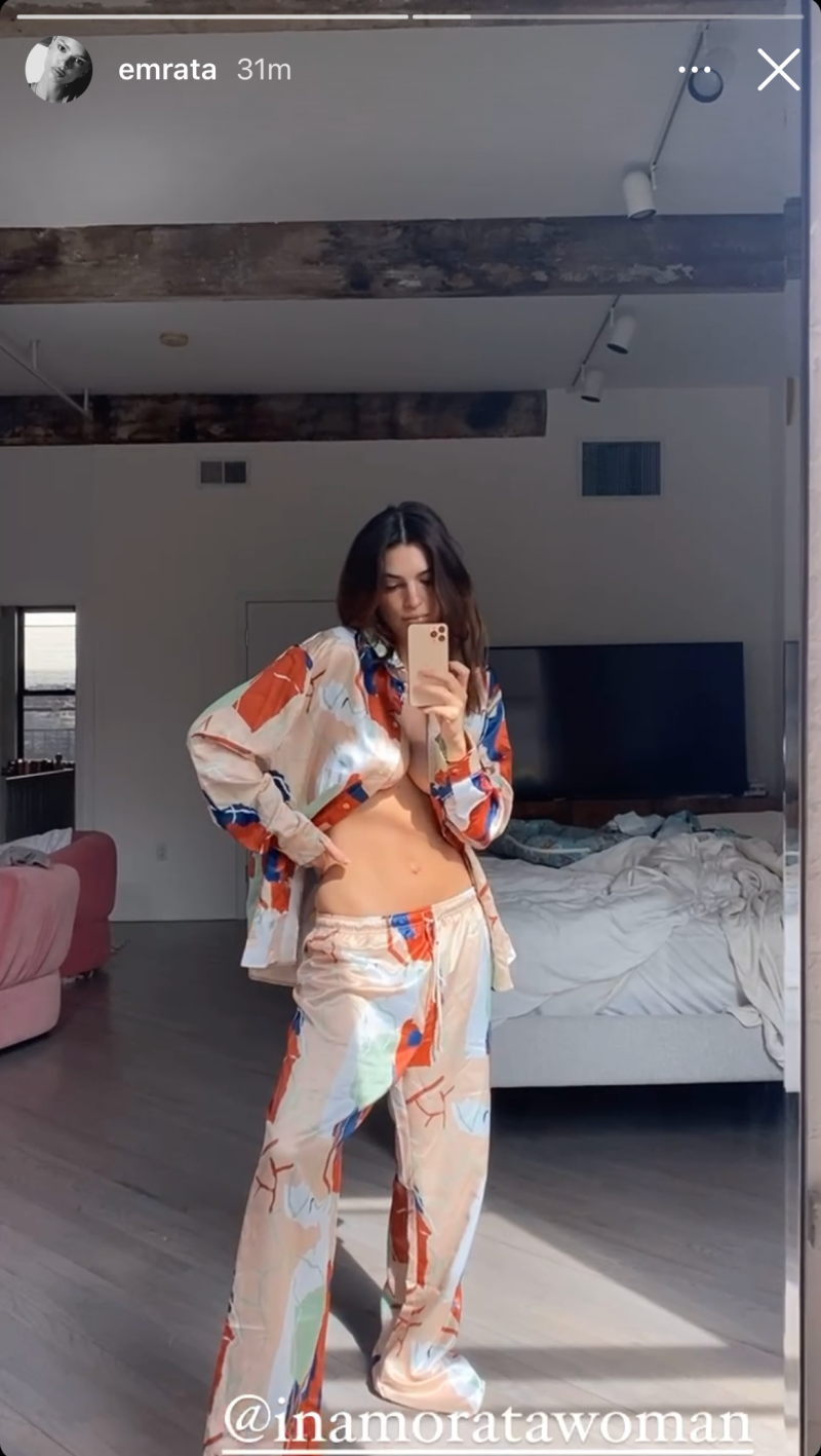 emily-ratajkowski-post-baby-body-11-days-after-birth