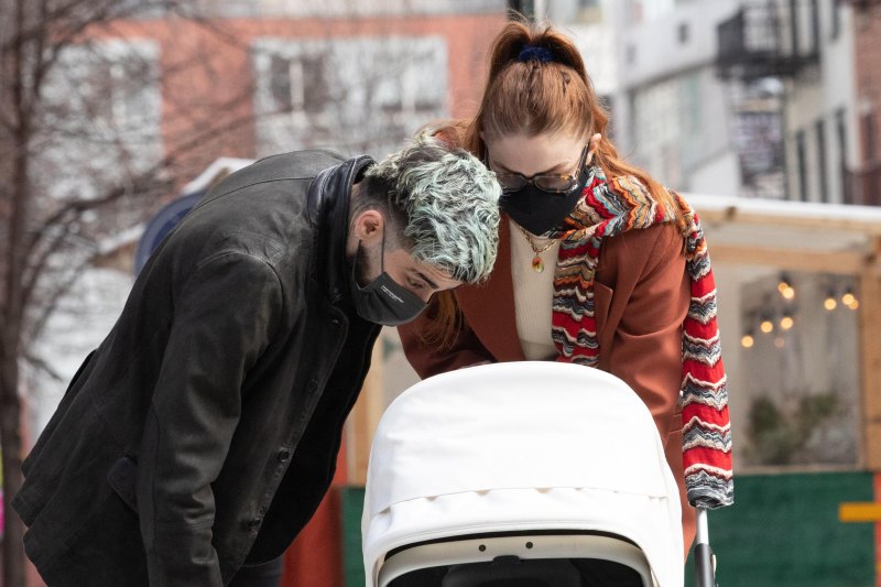 gigi-hadid-zayn-malik-step-out-with-daughter-khai-soho-nyc