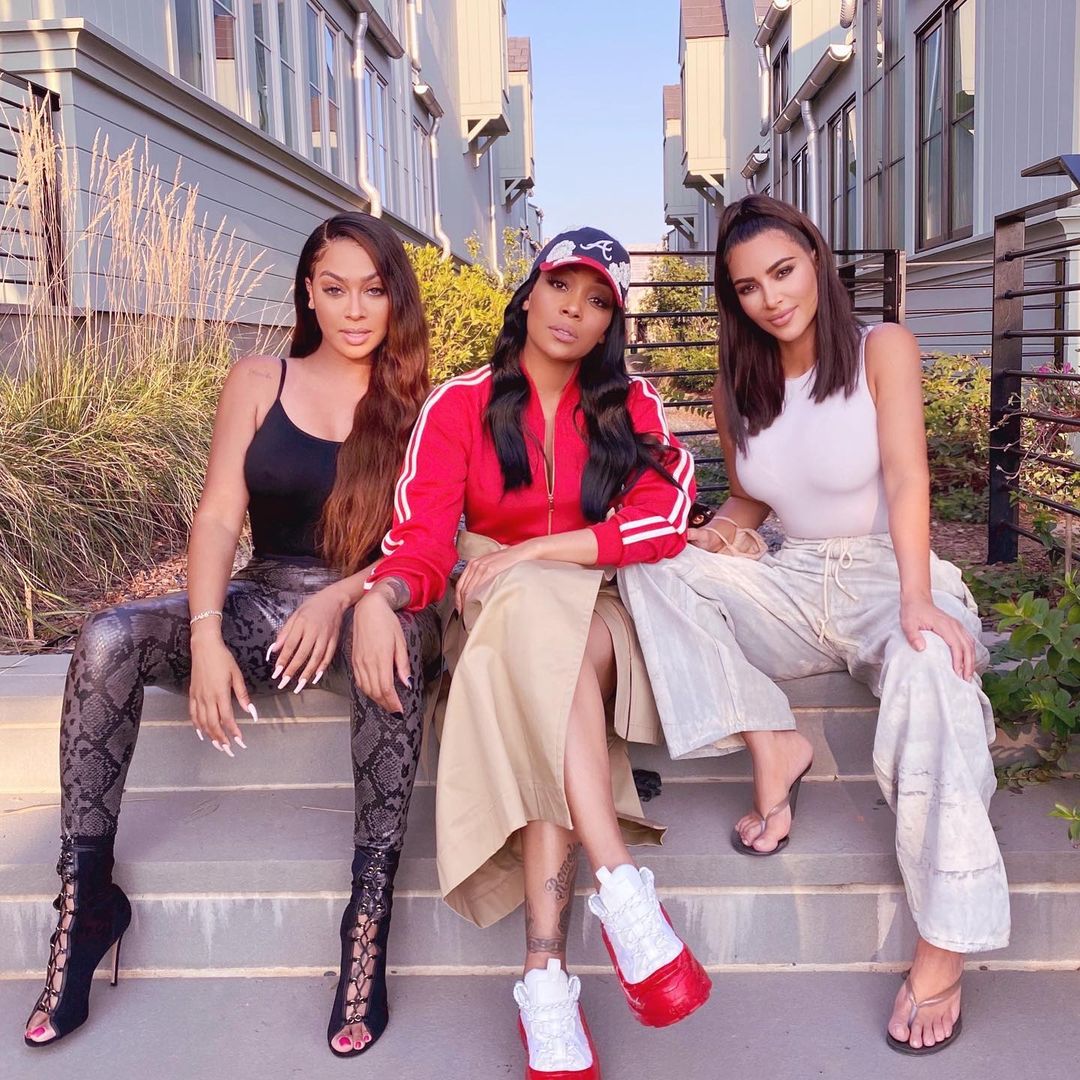 Kim Kardashian Six Toes Photoshop