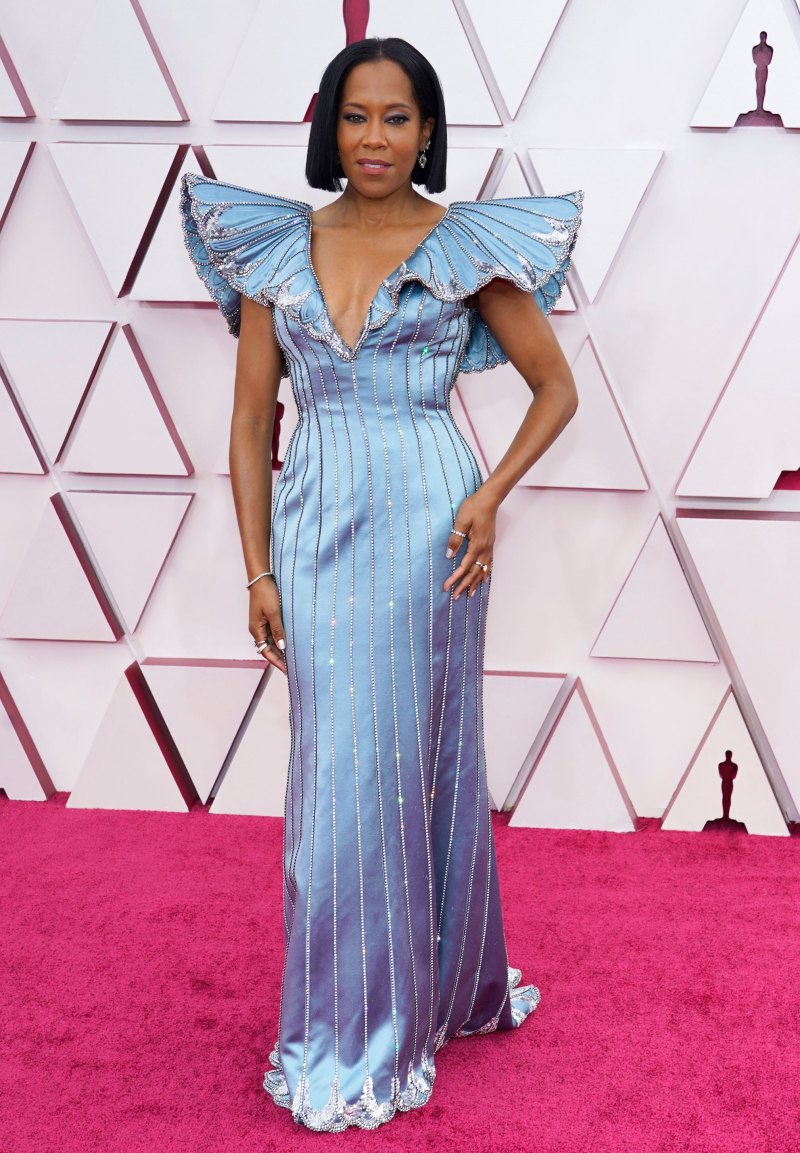 So Glamorous! See What Your Favorite Stars Wore to the 2021 Oscars