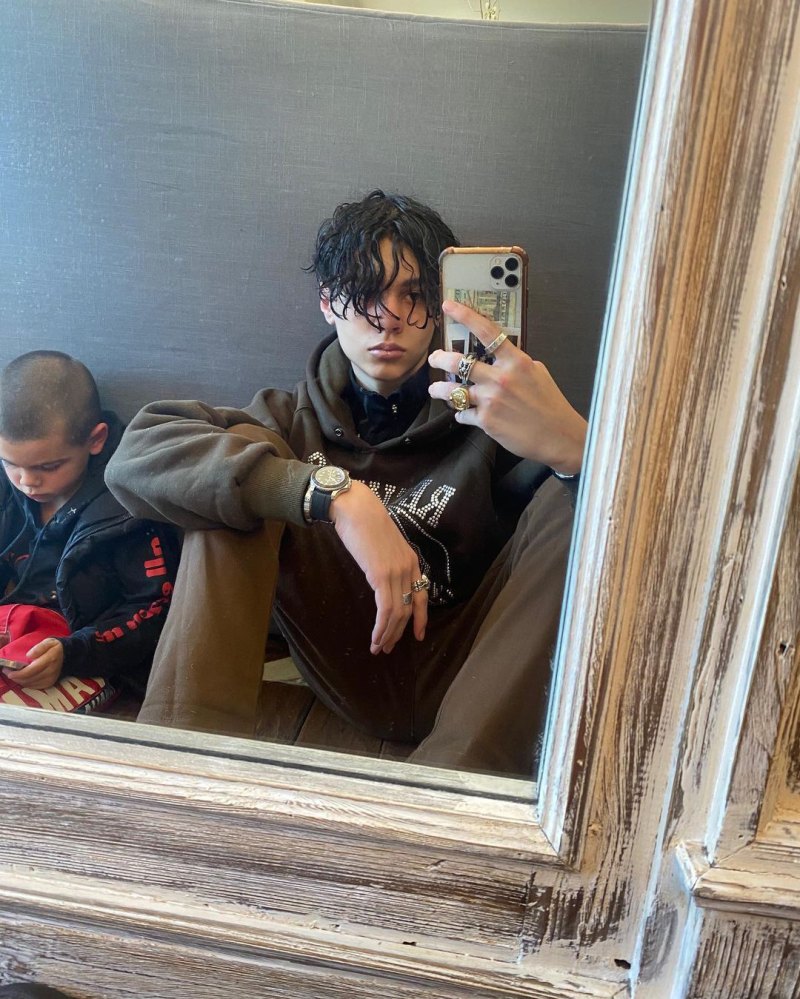 Kourtney and Travis Take Their Families on Utah Ski Trip: Photos