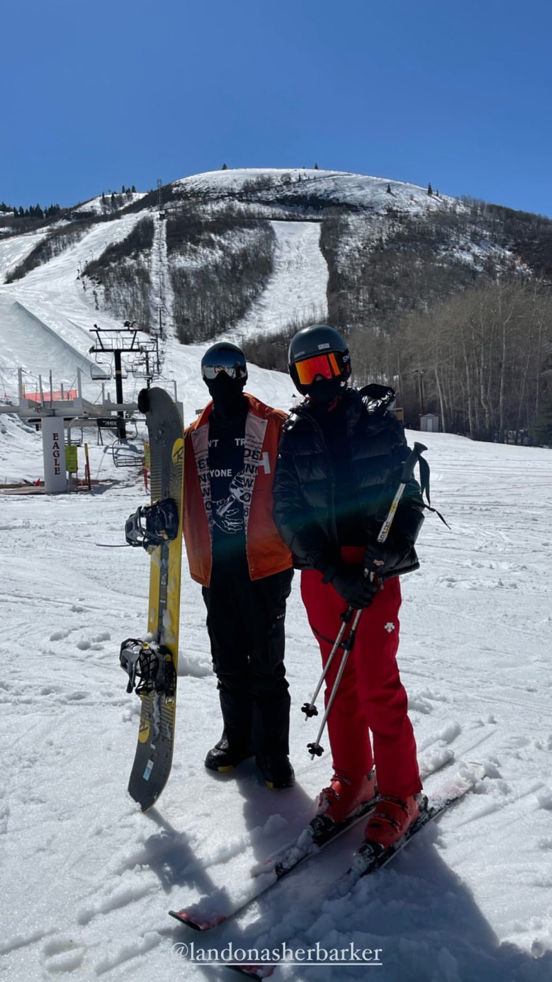 Kourtney and Travis Take Their Families on Utah Ski Trip: Photos
