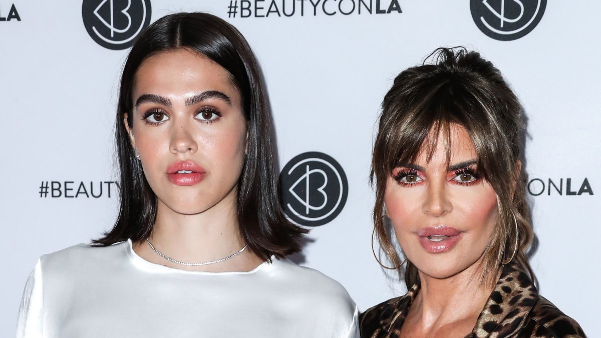 Lisa Rinna Defends Daughter Amelia Gray Hamlin After Plastic Surgery Rumors