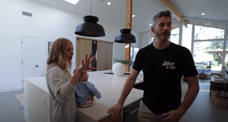 Take a Tour of Arie and Lauren Luyendyk's Gorgeous Renovated Arizona Home Including Their New Kitchen-4