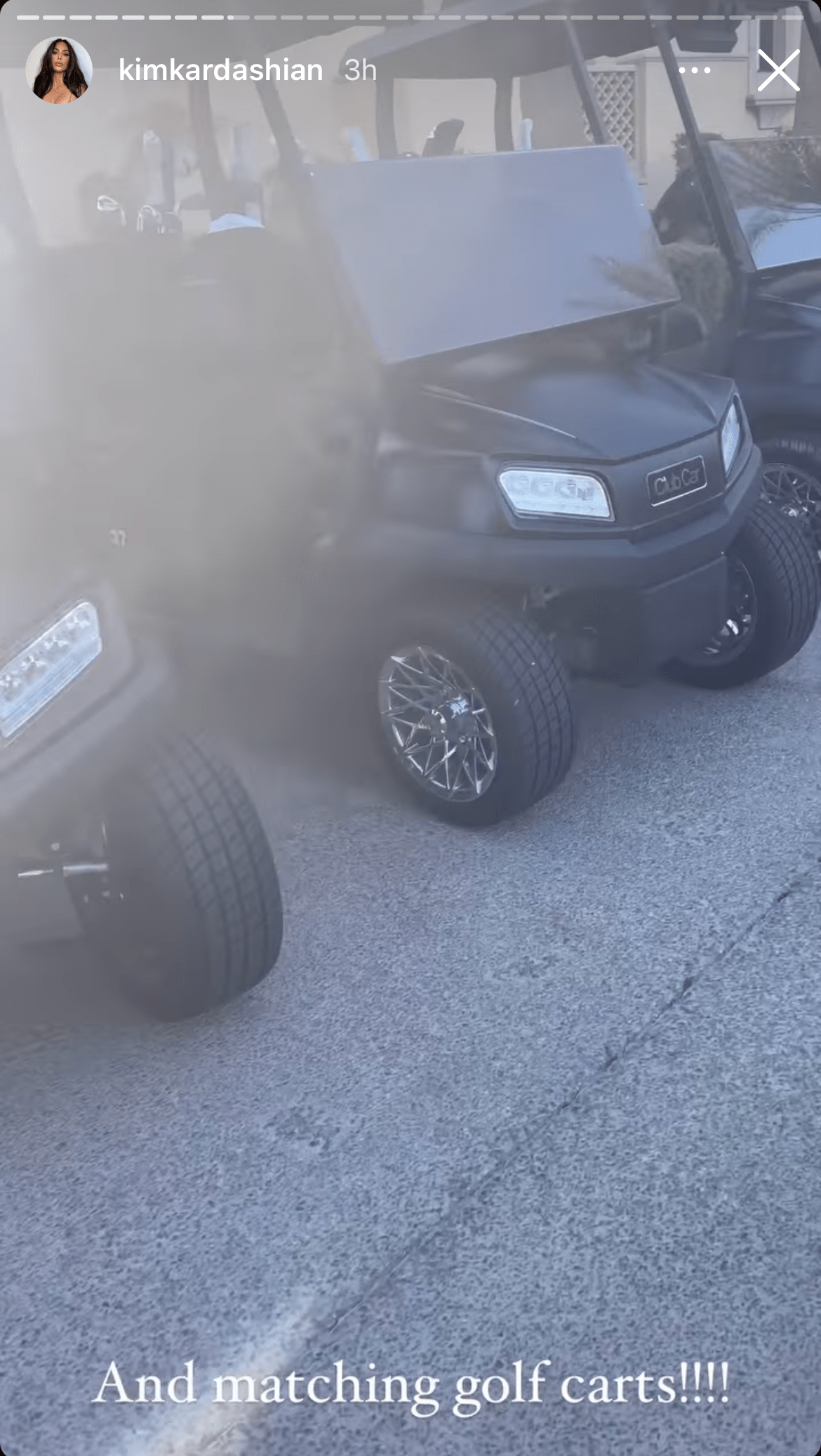 kardashian-jenner-easter-2021-golf-carts
