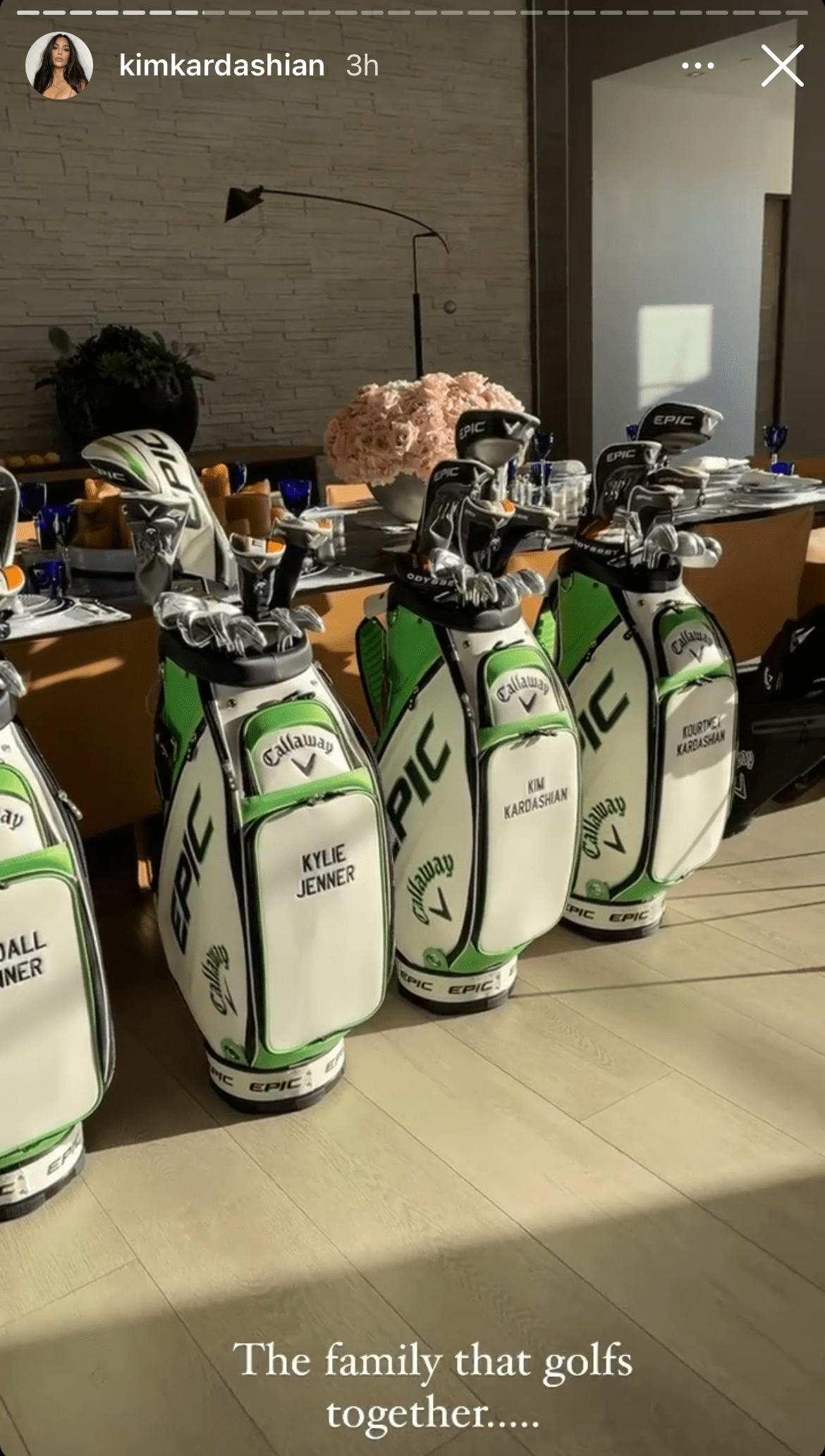 kardashian-jenner-easter-2021-matching-golf-clubs