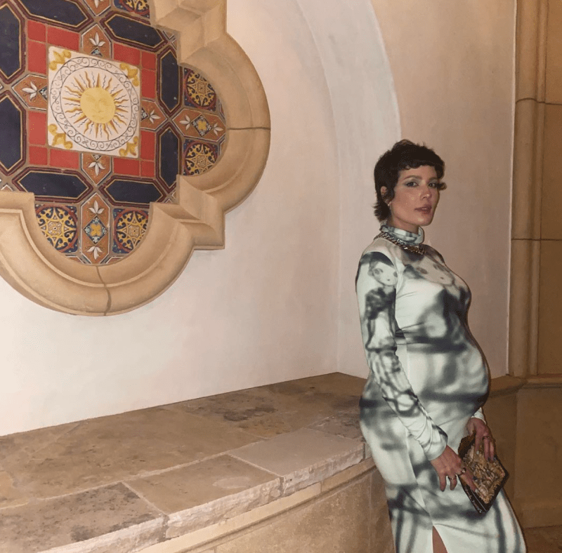 Halsey Pregnant