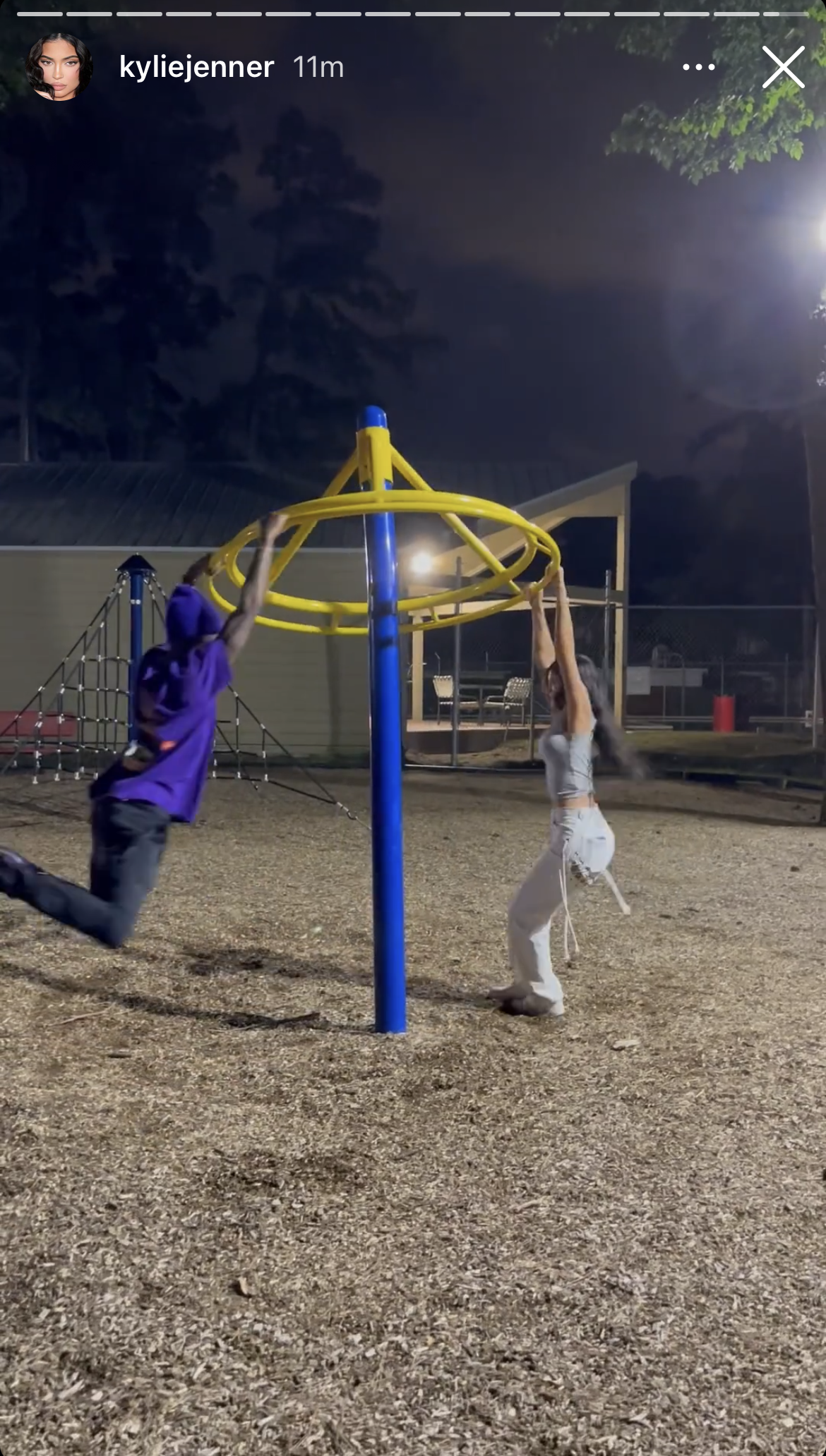 kylie-jenner-travis-scott-playground