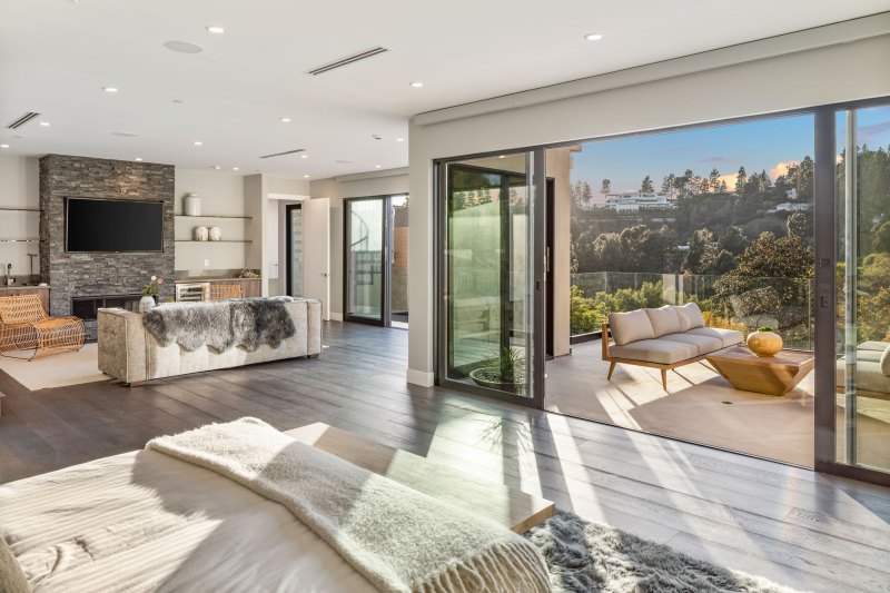 Brooklyn Beckham, Nicola Peltz Buy $10.5 Million Home: Photos 10