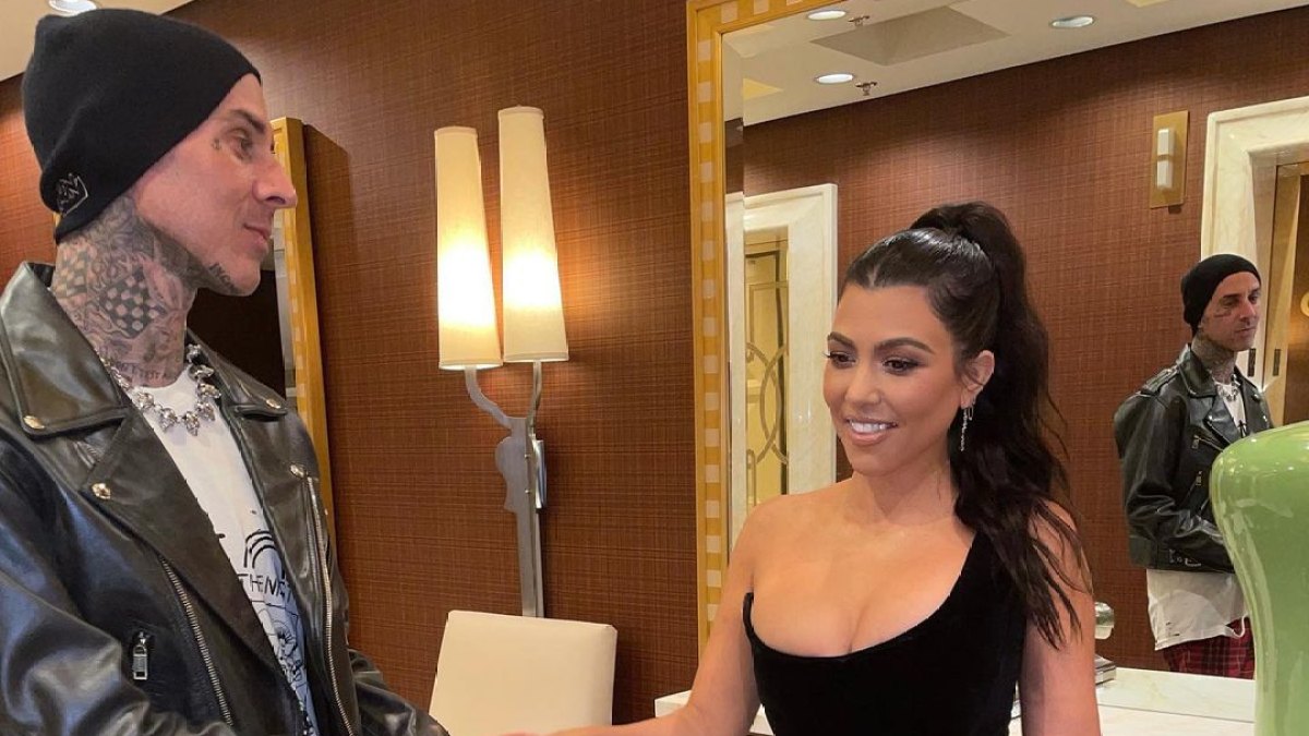 Travis Barker's Kids React to PDA Vegas Photos With Kourtney 4