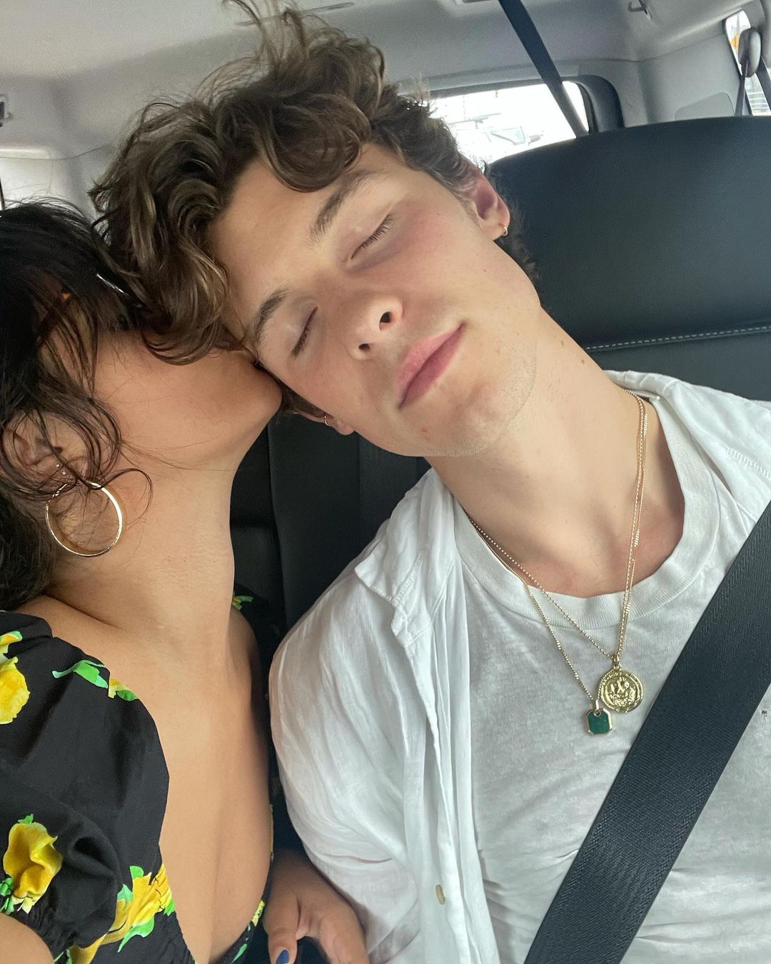Every Touch Is Ooh-La-La! Camila Cabello and Boyfriend Shawn Mendes' PDA-Packed Photos