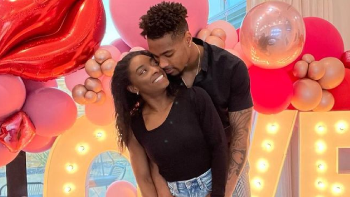 Simone Biles' Boyfriend Jonathan Owens Shares Supportive Message