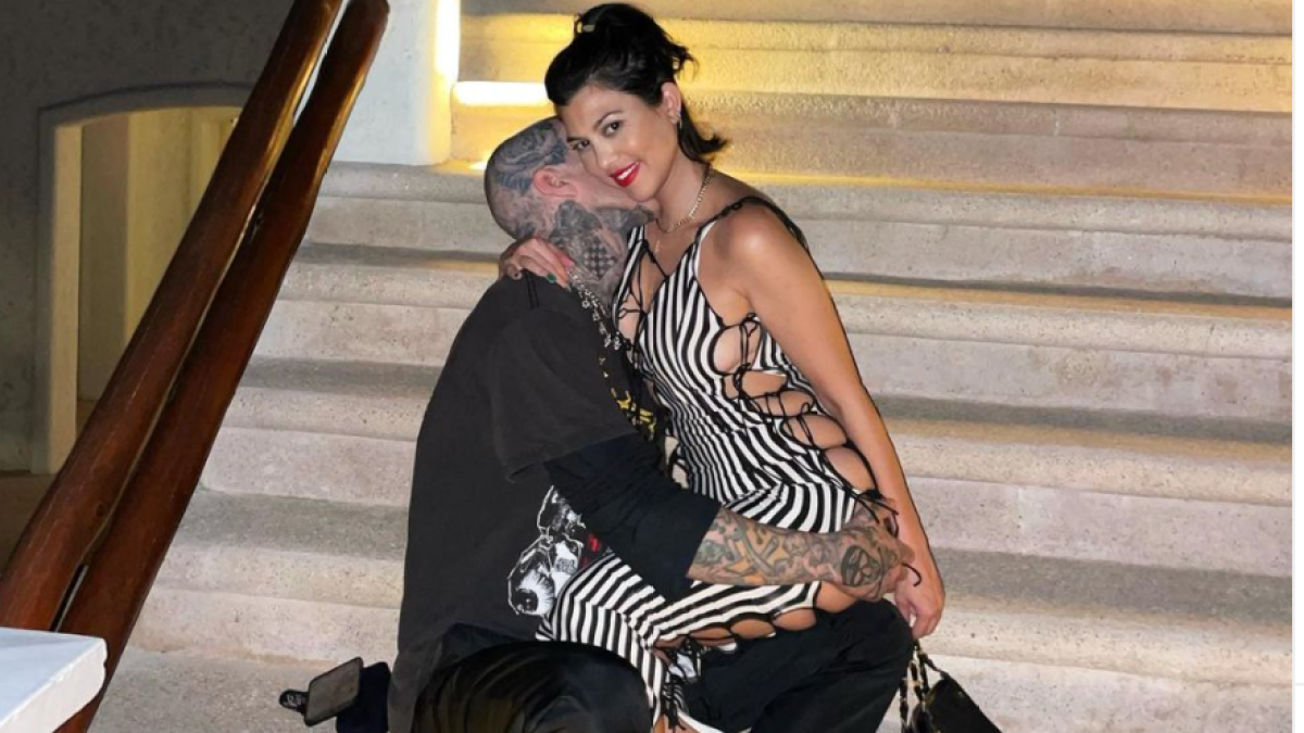 Travis Barker Kisses Kourtney Kardashian's Neck In PDA-Packed Photo