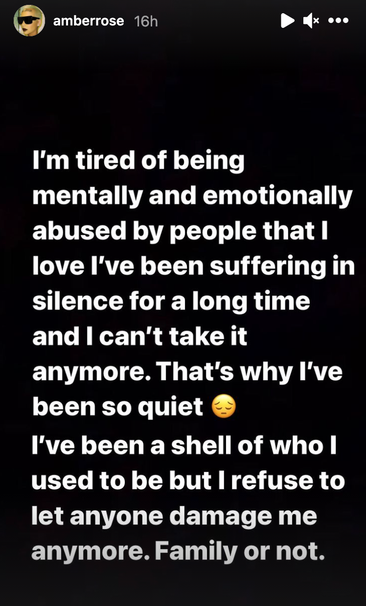 Amber Rose Cheated On: Accuses Boyfriend Alexander 'AE' Edwards  3