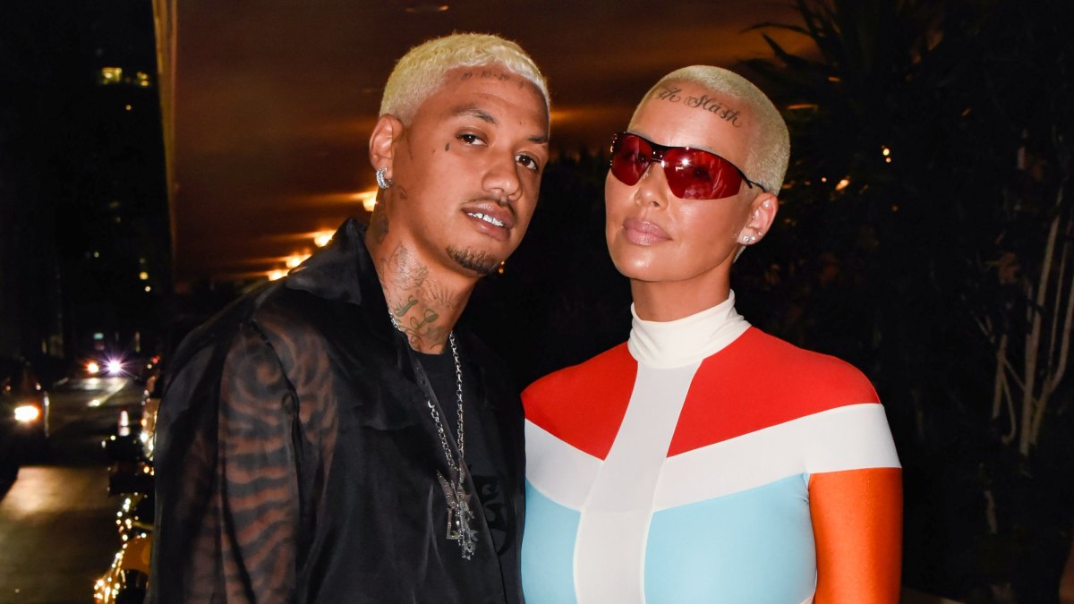 Amber Rose Cheated On: Accuses Boyfriend Alexander 'AE' Edwards