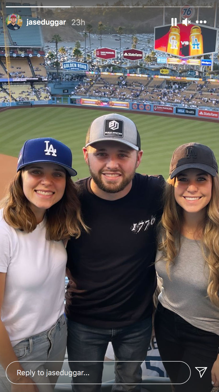 Jinger and Jana Duggar Wear Pants at Baseball Game Photos