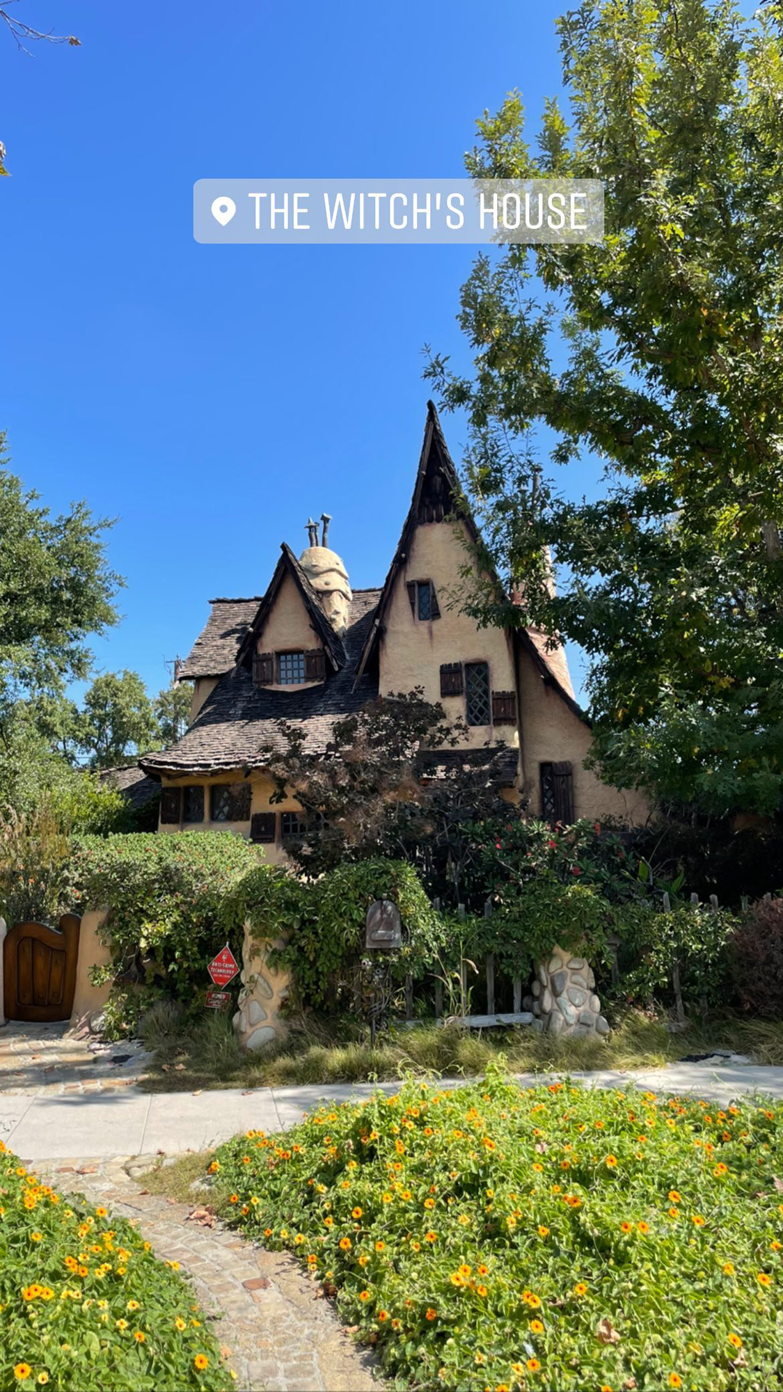 Kourtney and Travis Tour the Spooky ‘Witch’s House’ in Beverly Hills