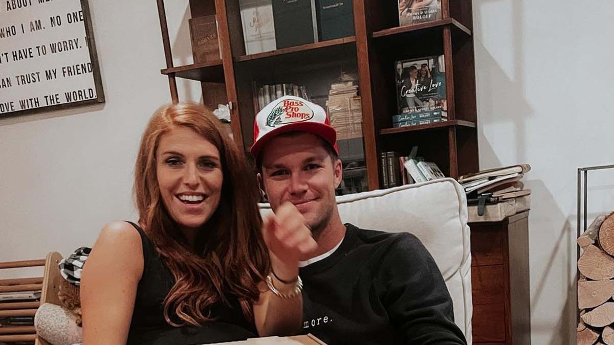 Take Tour Former Little People Big World Stars Jeremy Audrey Roloffs Stunning Home