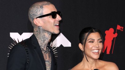 Kourtney Kardashian Travis Barker MTV VMAs 2021 Red Carpet Photos 3