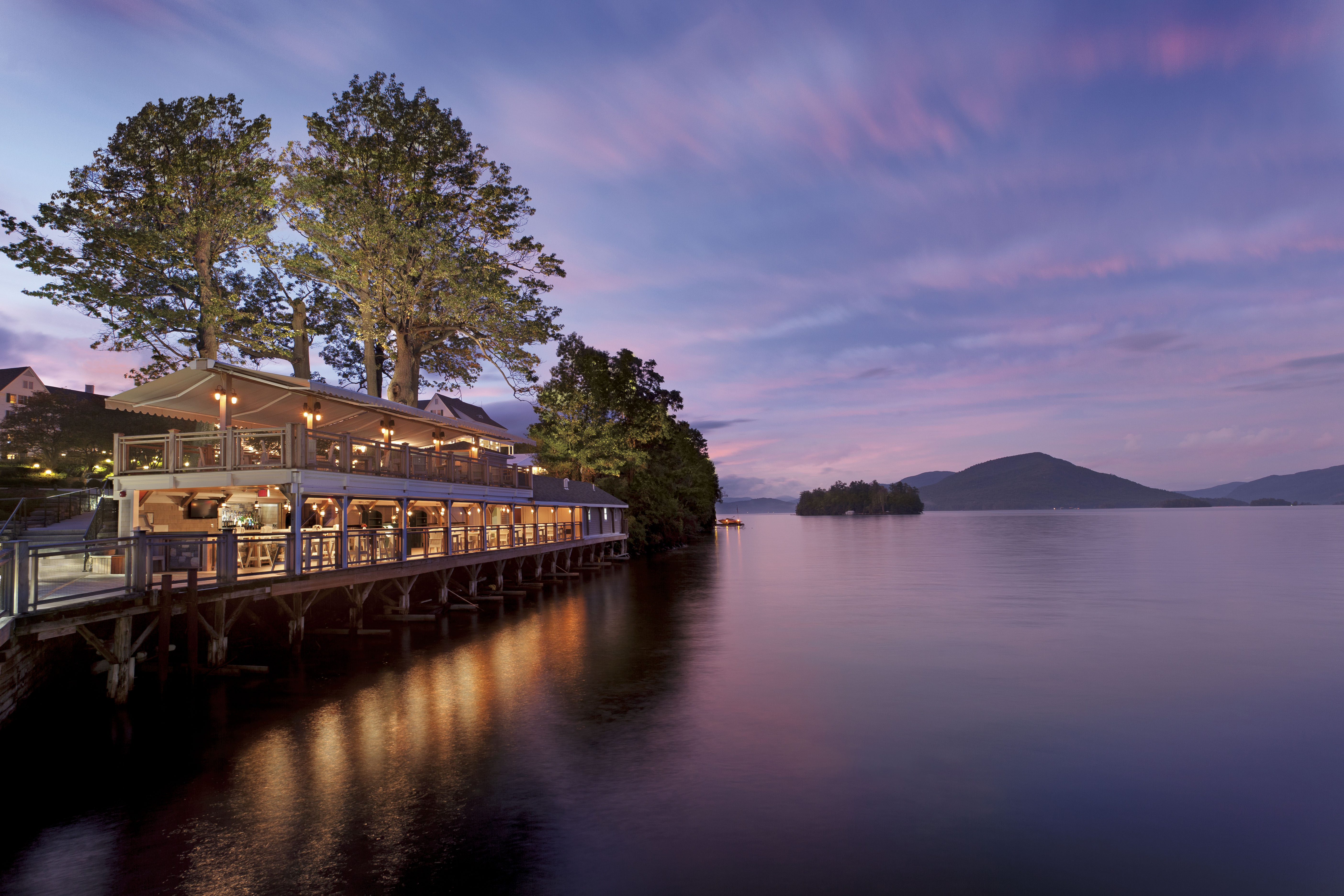 The_Pavilion_Restaurant_12563_standard
