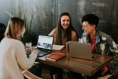 business-owners-help-customers-innovative