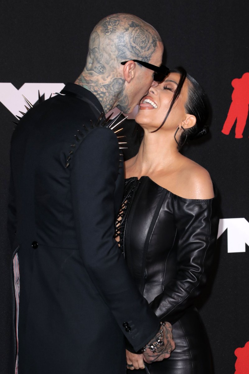 Kourtney Kardashian Travis Barker Photos