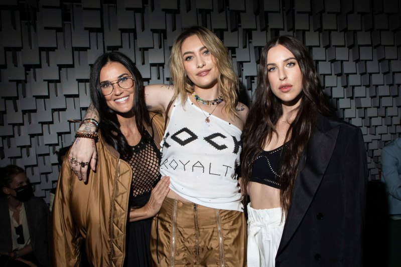 paris-demi-moore-scout-willis