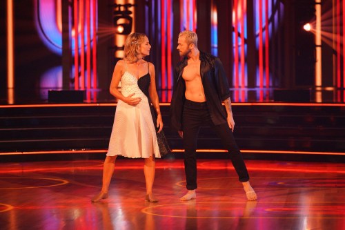 Who Went Home on Dancing With The Stars week 9 MELORA HARDIN, ARTEM CHIGVINTSEV