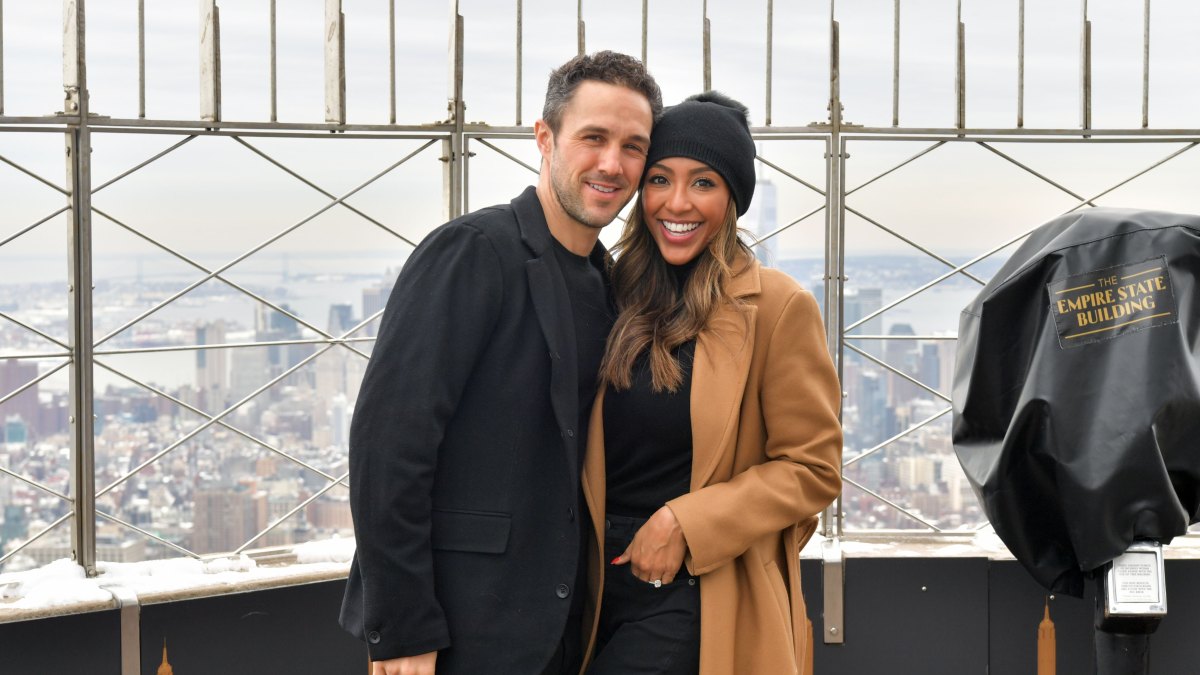 Tayshia Adams 'Likes' Quote About 'Wrong Person' Amid 'Break'