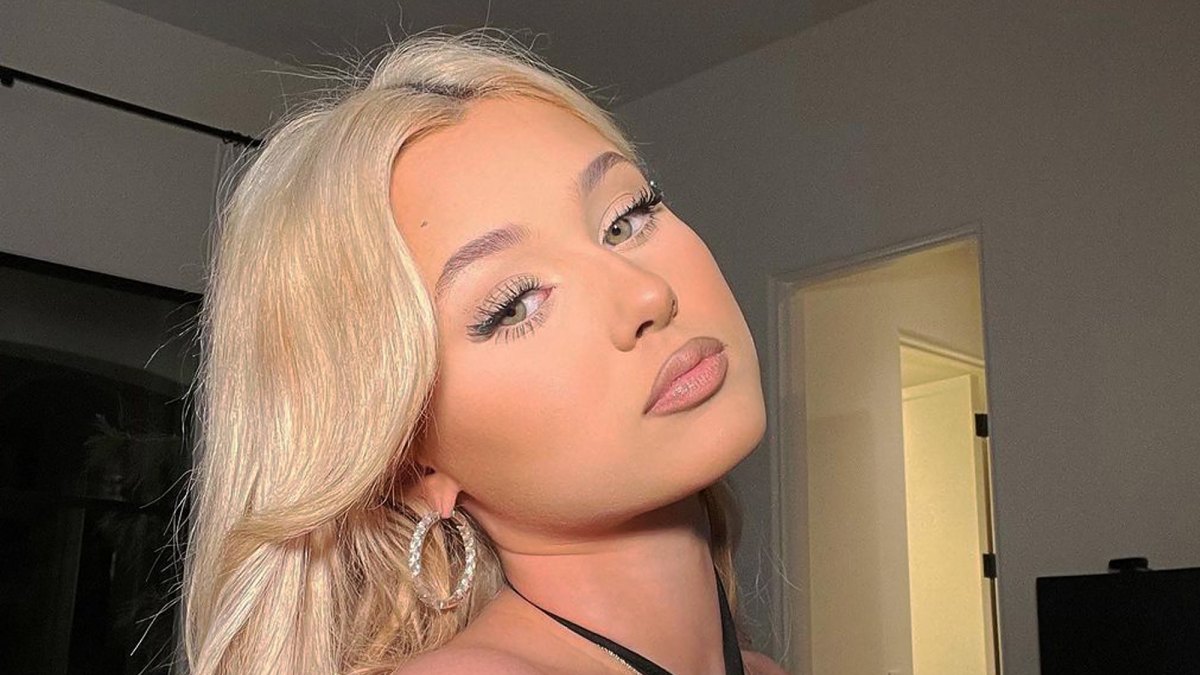 Alabama Barker Shares Hospital Bracelet With Fans