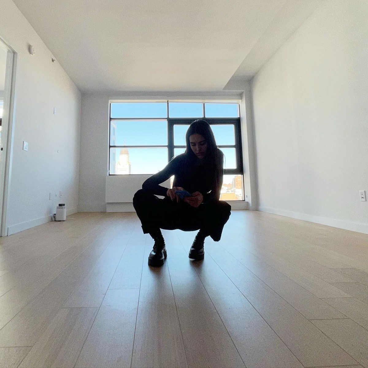 Amelia Hamlin Gives Peek New NYC Apartment After Scott Disick Split
