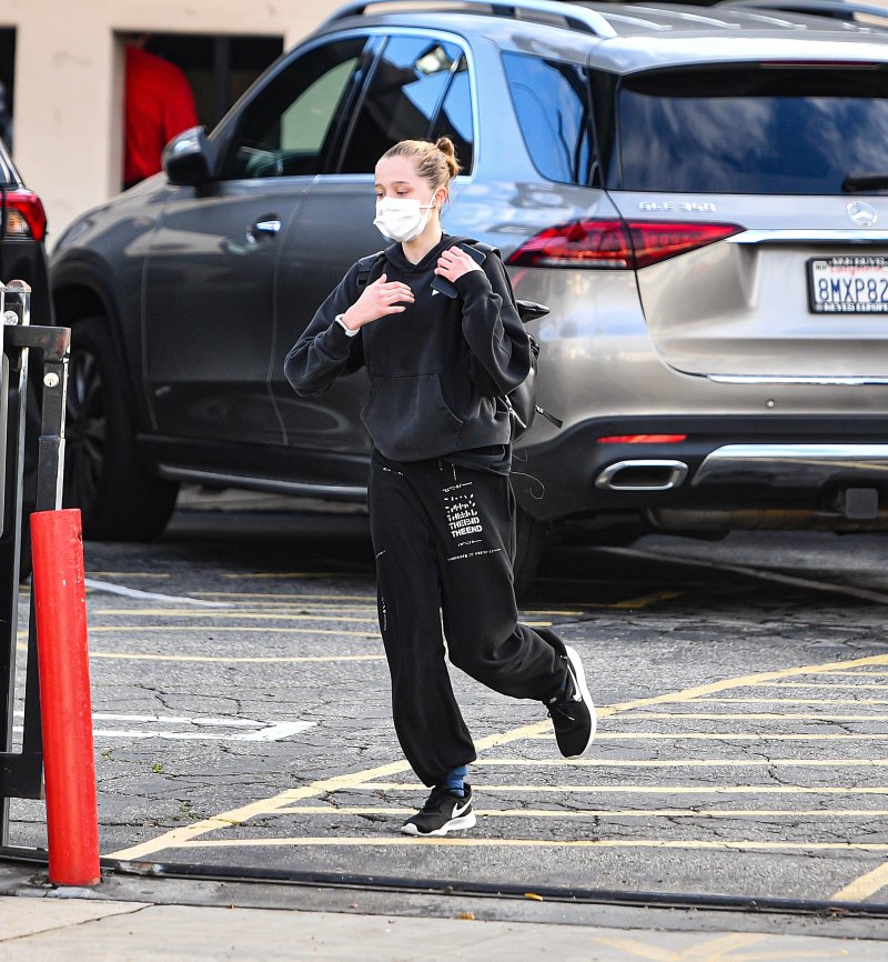 Shiloh Jolie-Pitt Wears Sweats at Dance Class in L.A.: Photos 1