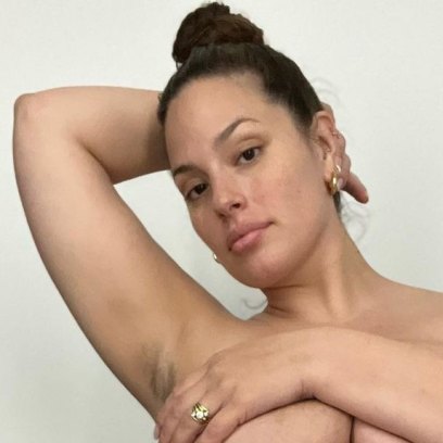 Ashley Graham Proudly Displays Her ‘Tree of Life’ Stretch Marks in Nude Pregnancy Photo