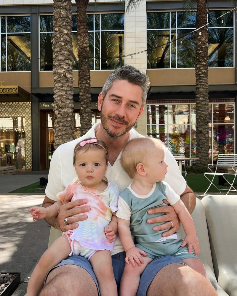 Arie-Twins-2