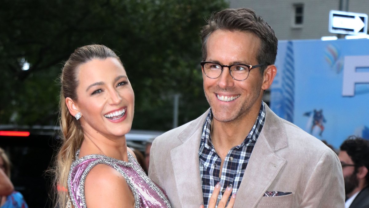Blake Lively Pregnant