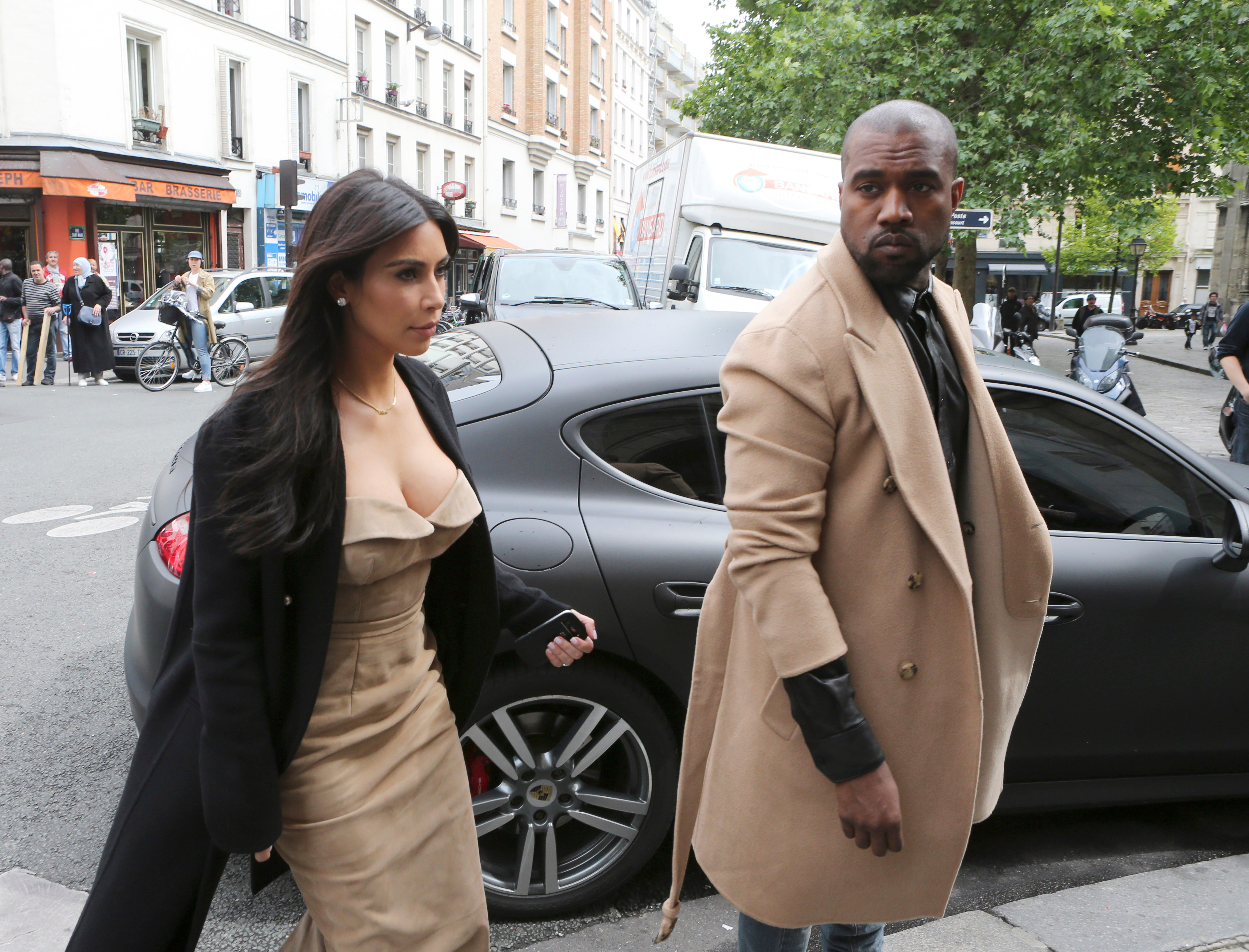 Kim Kardashian, Kanye West's Wedding Before Divorce: Photos 3