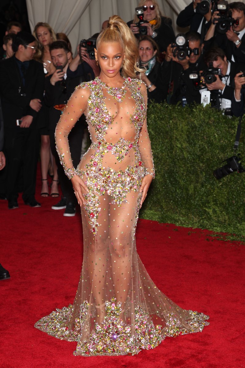 Beyonce’s Most Fashionable Braless Moments Over the Years