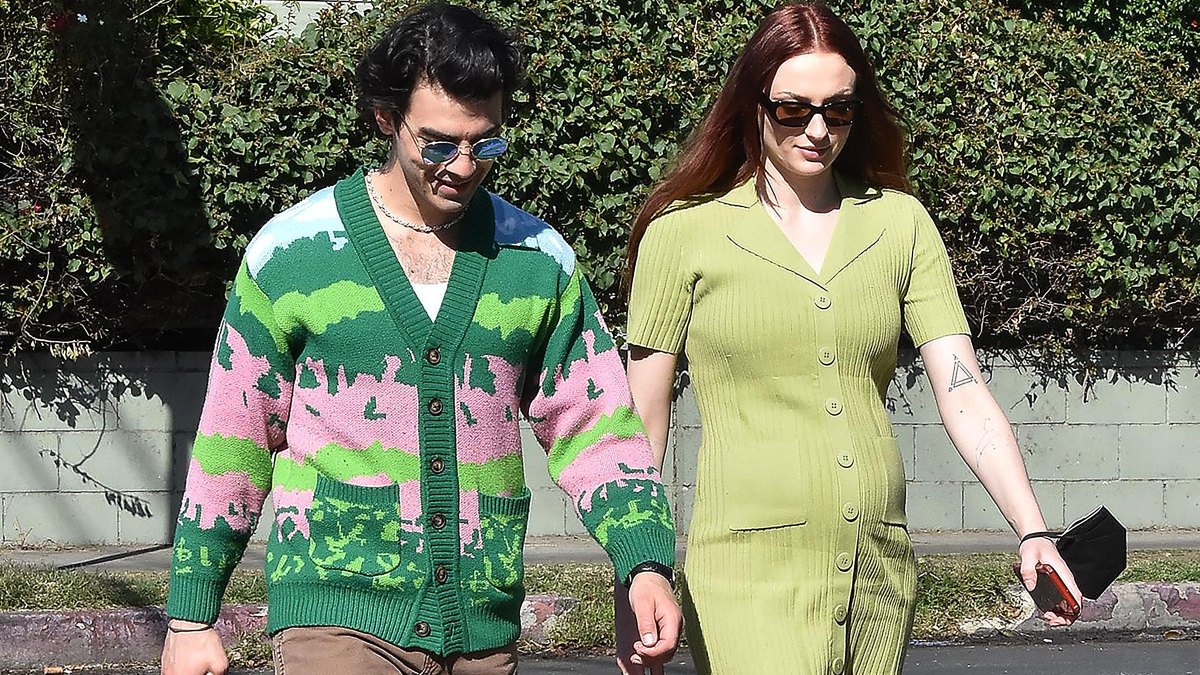 Sophie Turner Baby Bump Photos