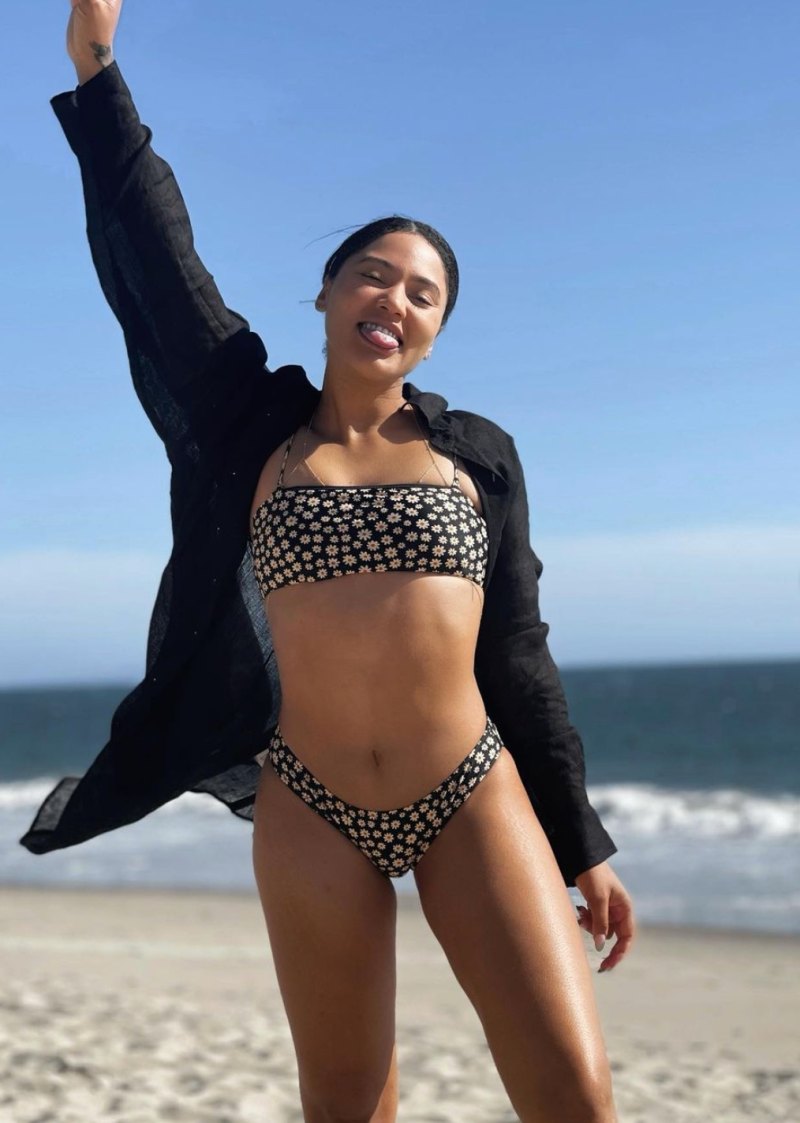 Hottie Mamí With a Body! Photos of Ayesha Curry’s Best Bikini and Swimsuit Moments
