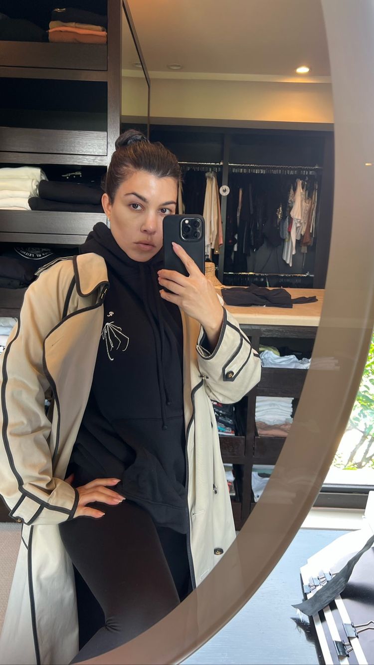 Kourtney Kardashian Makeup-Free