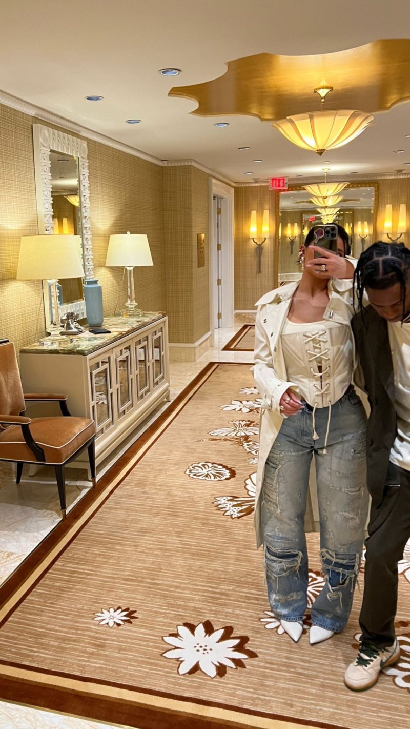 kyliejenner_281489758_1057567618502260_2217204047431580029_n