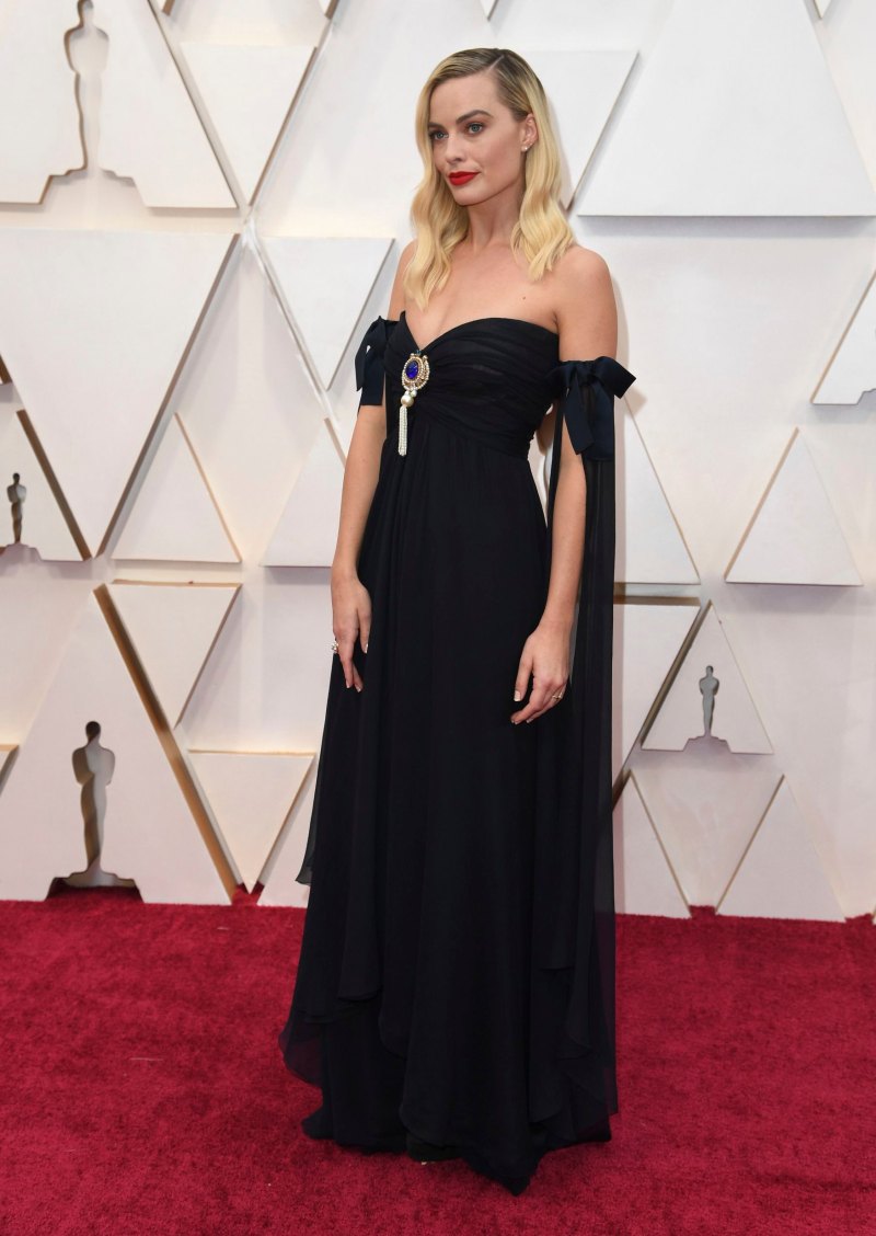 Come on Barbie! See Photos of the Margot Robbie's Best Braless Moments